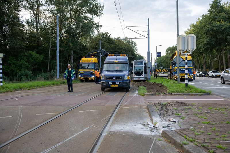 Tramverkeer gestremd door ontsporing in Schiedam